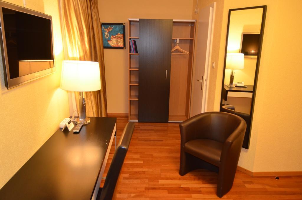 Beausite Hotel Crissier Szoba fotó