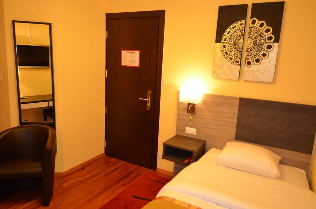 Beausite Hotel Crissier Szoba fotó